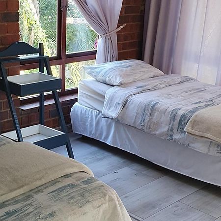 Summer Sand Holiday Cottages Scottburgh Kültér fotó